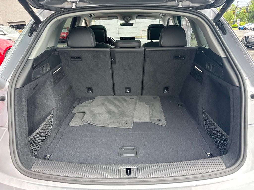 2023 Audi Q5 45 S line Premium quattro