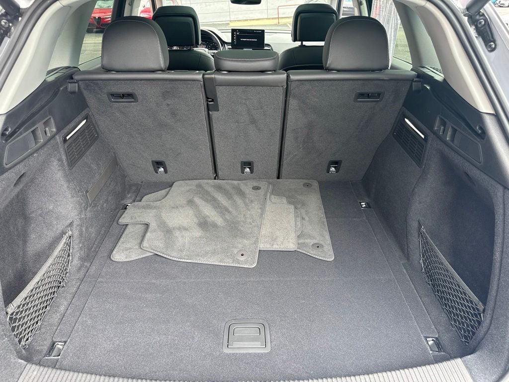 2023 Audi Q5 45 S line Premium quattro