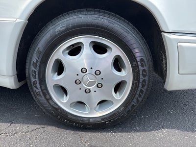 1995 Mercedes-Benz E-Class E 320 Base