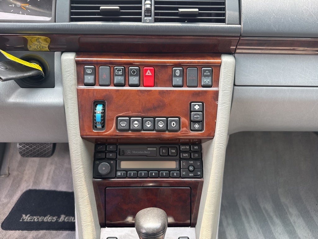 1995 Mercedes-Benz E-Class E 320 Base