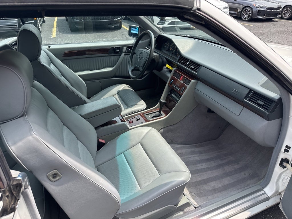 1995 Mercedes-Benz E-Class E 320 Base