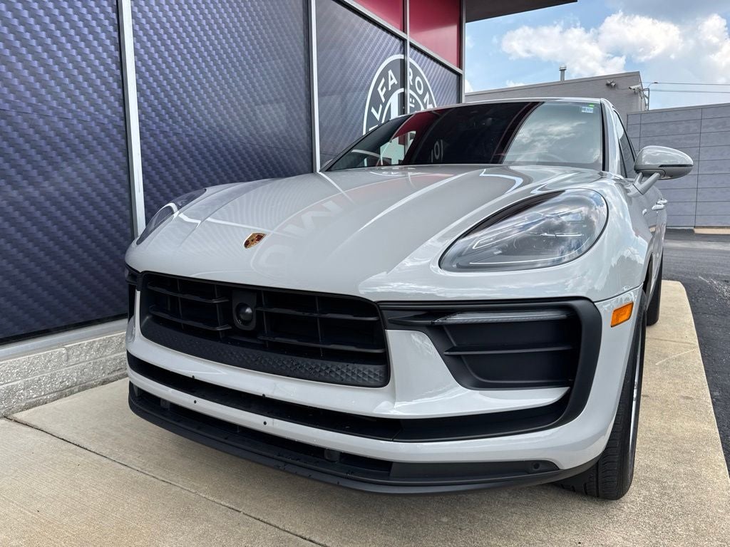 2024 Porsche Macan T
