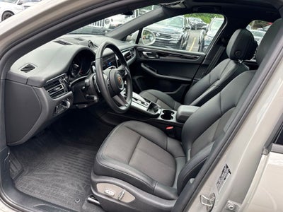 2024 Porsche Macan T