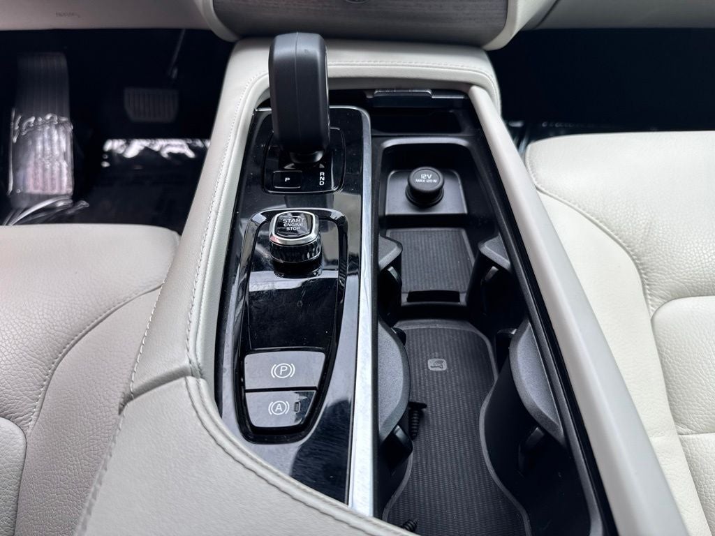 2023 Volvo XC90 B6 Plus 7-Seater