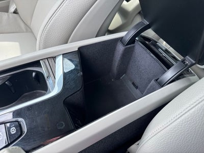 2023 Volvo XC90 B6 Plus 7-Seater
