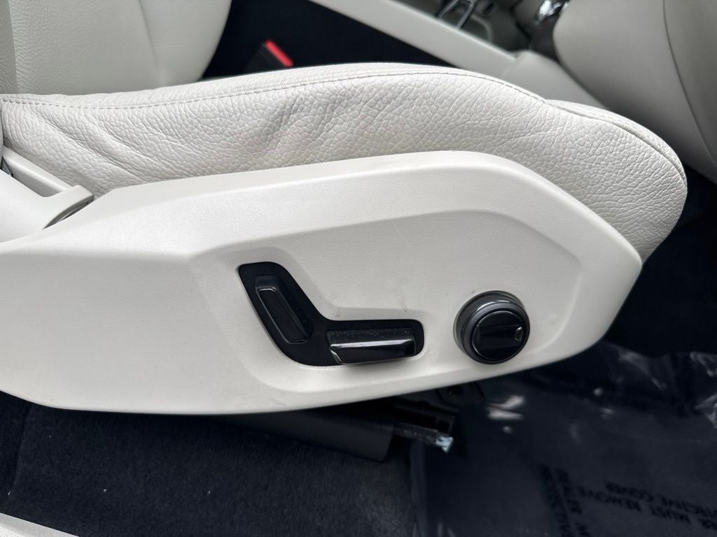 2023 Volvo XC90 B6 Plus 7-Seater