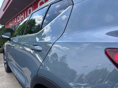 2023 Volvo XC40 B5 Plus Bright Theme