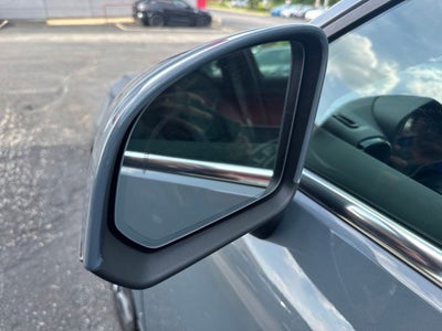 2023 Volvo XC40 B5 Plus Bright Theme