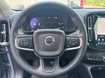 2023 Volvo XC40 B5 Plus Bright Theme