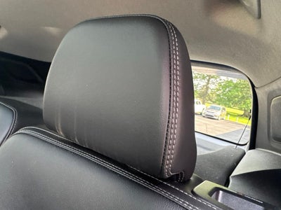 2023 Volvo XC40 B5 Plus Bright Theme
