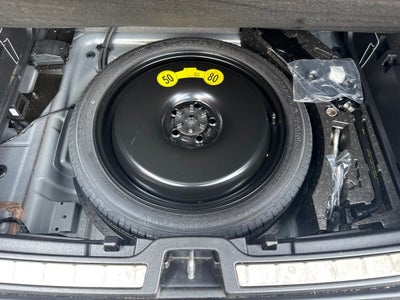 2023 Volvo XC40 B5 Plus Bright Theme