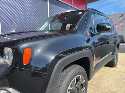 2023 Jeep Renegade Trailhawk