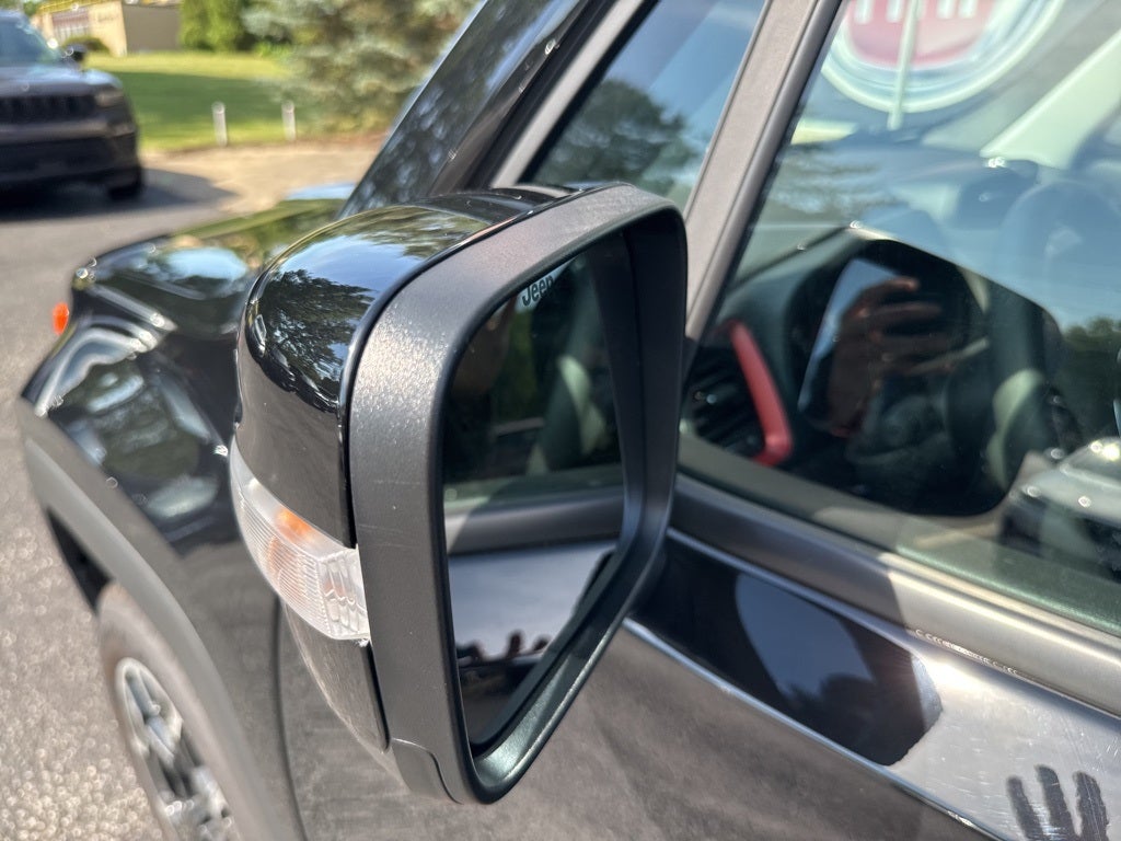 2023 Jeep Renegade Trailhawk