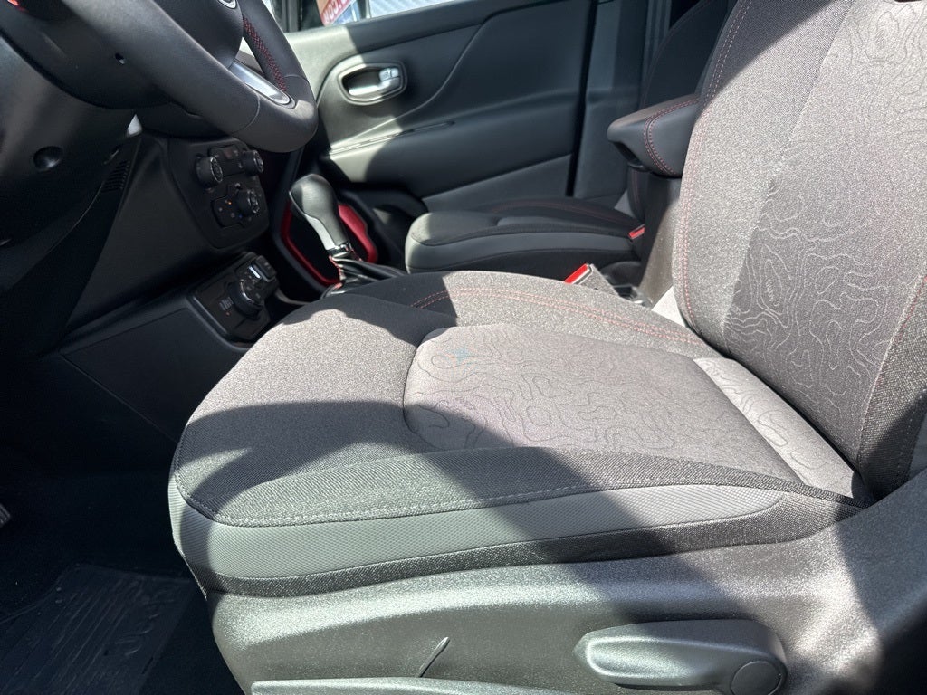 2023 Jeep Renegade Trailhawk