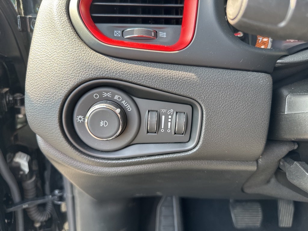 2023 Jeep Renegade Trailhawk