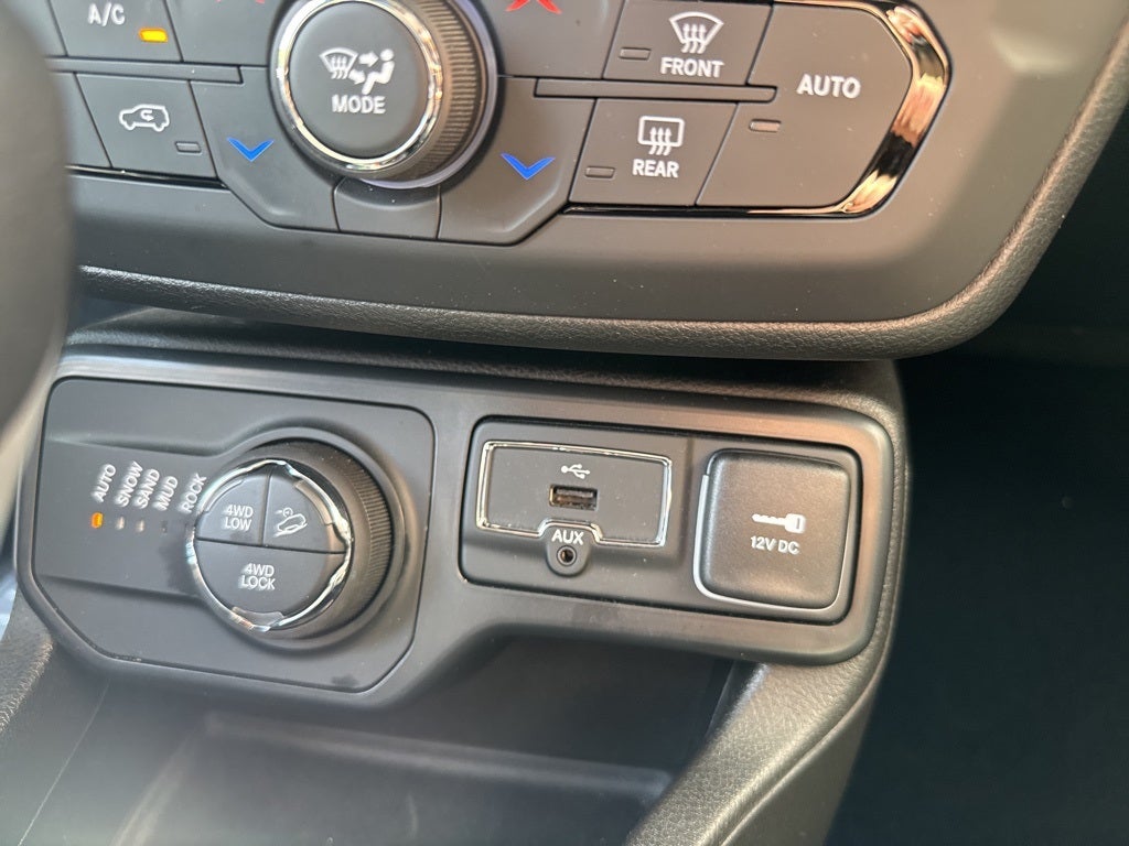 2023 Jeep Renegade Trailhawk