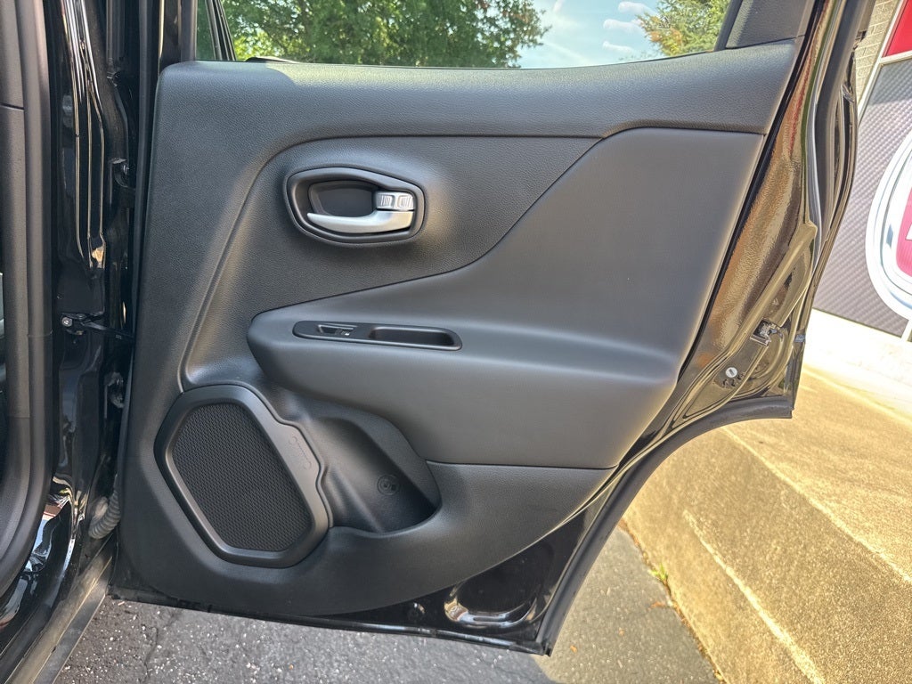 2023 Jeep Renegade Trailhawk