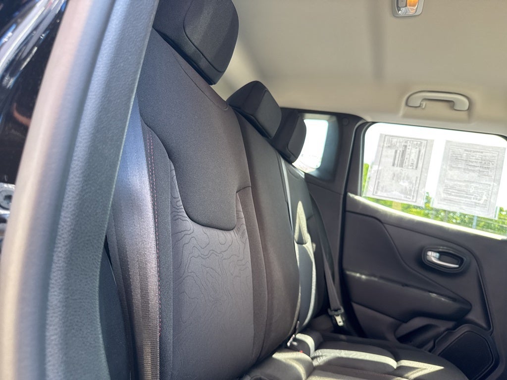 2023 Jeep Renegade Trailhawk