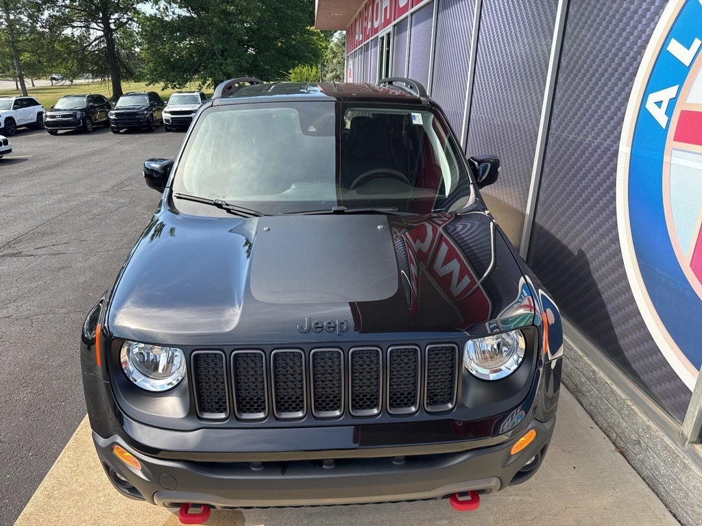 2023 Jeep Renegade Trailhawk