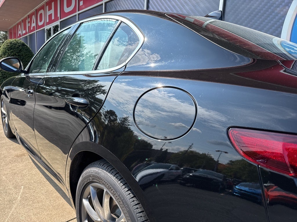 2018 Alfa Romeo Giulia Base