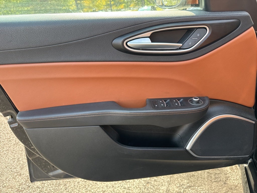 2018 Alfa Romeo Giulia Base