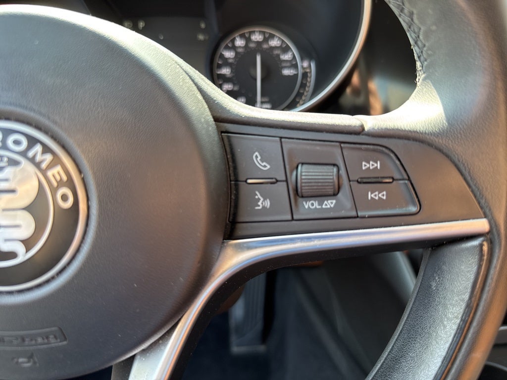 2018 Alfa Romeo Giulia Base