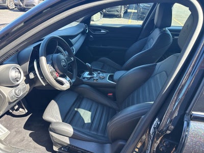 2024 Alfa Romeo Giulia Quadrifoglio