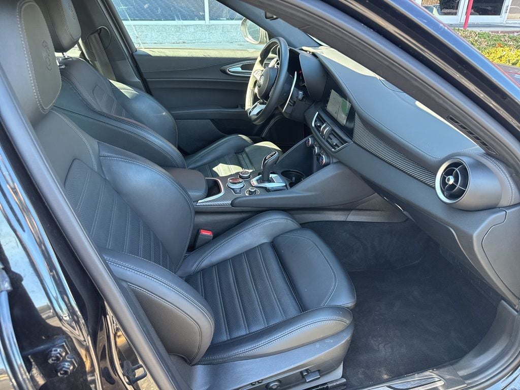 2024 Alfa Romeo Giulia Quadrifoglio