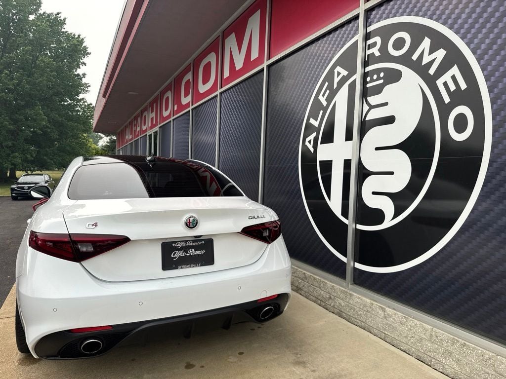 2019 Alfa Romeo Giulia Sport