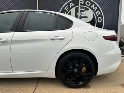 2019 Alfa Romeo Giulia Sport