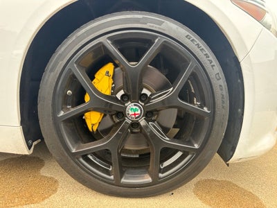 2019 Alfa Romeo Giulia Sport