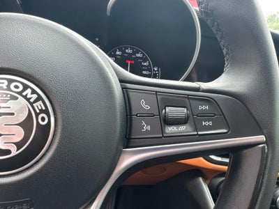 2019 Alfa Romeo Giulia Sport
