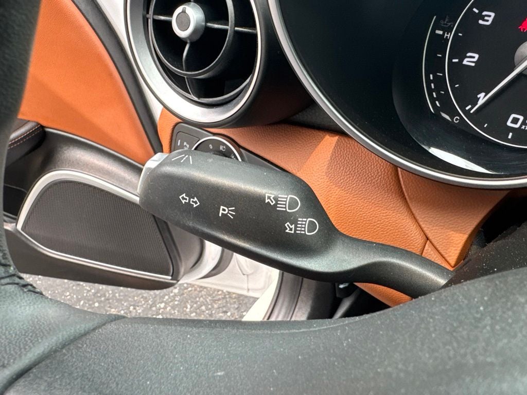 2019 Alfa Romeo Giulia Sport
