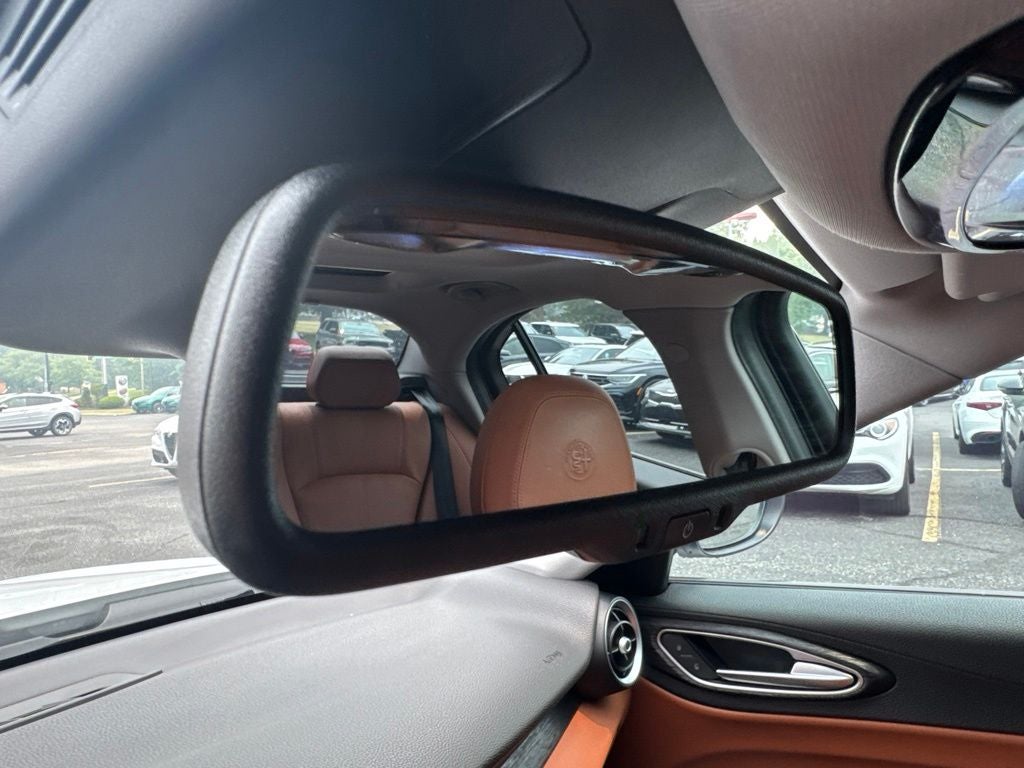 2019 Alfa Romeo Giulia Sport