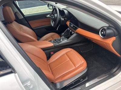 2019 Alfa Romeo Giulia Sport