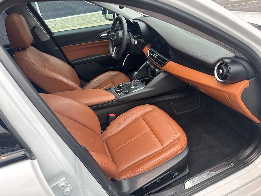 2019 Alfa Romeo Giulia Sport