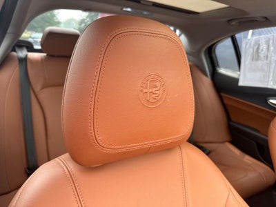 2019 Alfa Romeo Giulia Sport