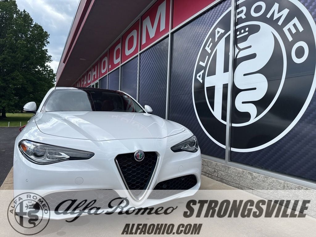 2021 Alfa Romeo Giulia 2.0 Ti Auto AWD's photo
