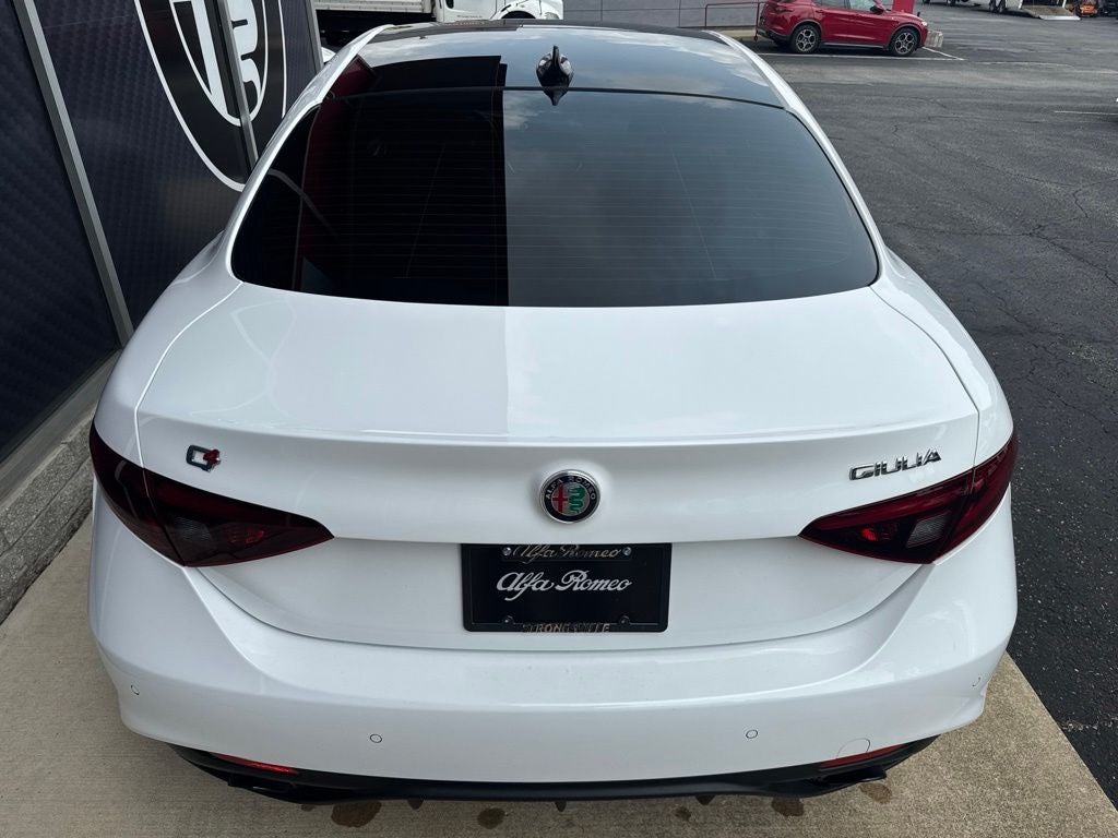 2022 Alfa Romeo Giulia Veloce