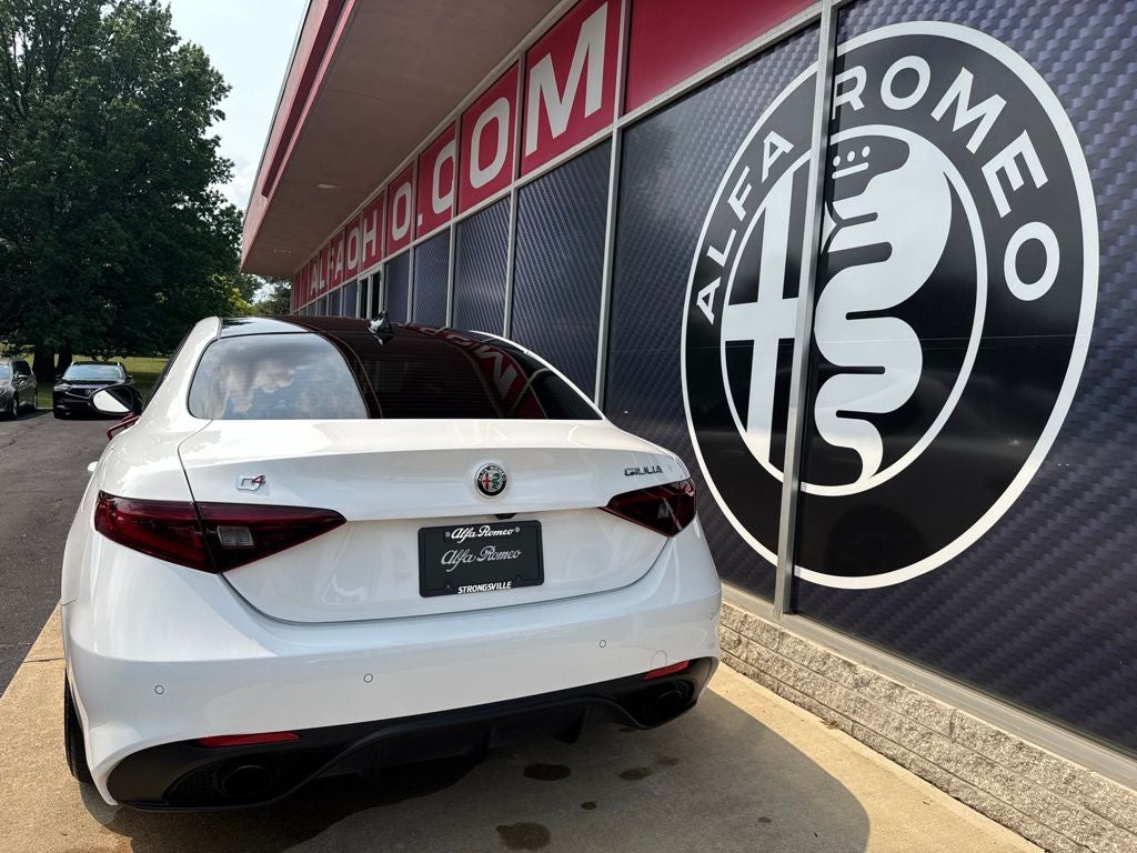 2022 Alfa Romeo Giulia Veloce