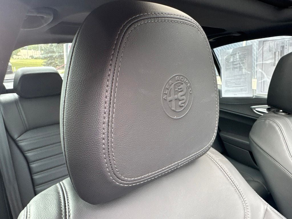 2022 Alfa Romeo Giulia Veloce