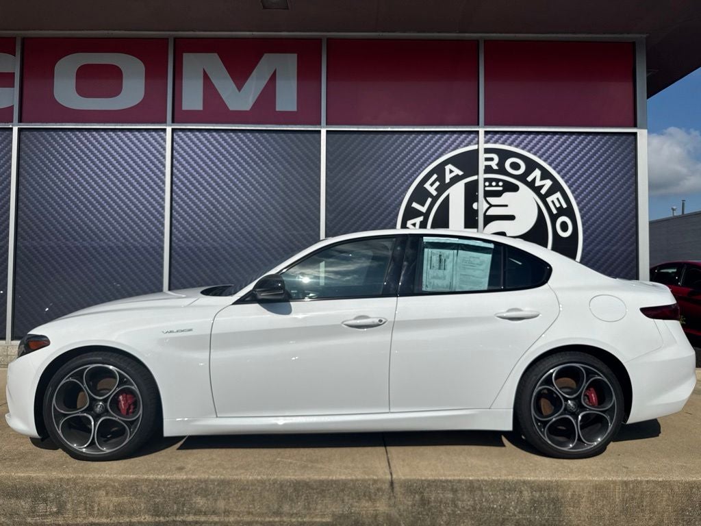 2023 Alfa Romeo Giulia Veloce