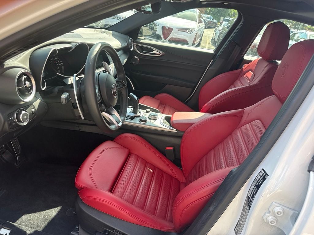 2023 Alfa Romeo Giulia Veloce
