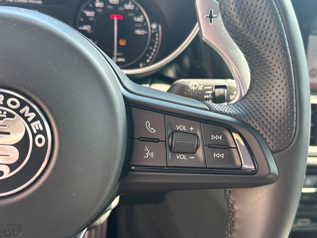 2023 Alfa Romeo Giulia Veloce