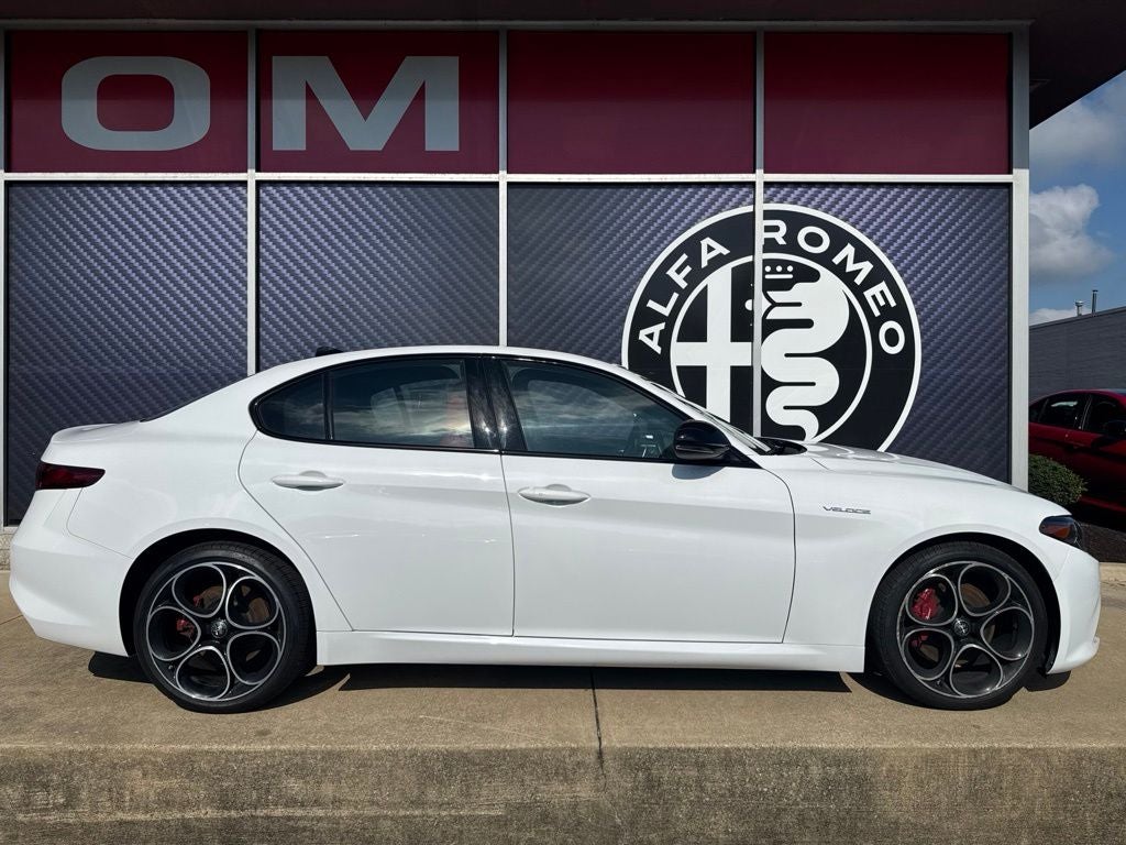 2023 Alfa Romeo Giulia Veloce