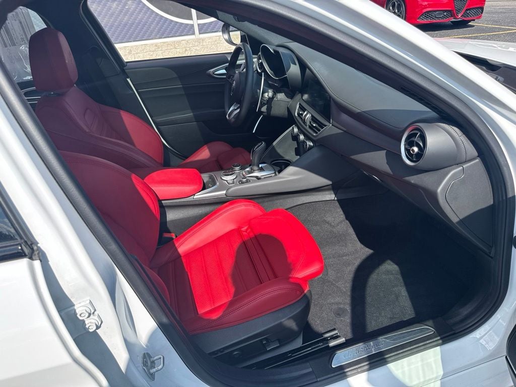 2023 Alfa Romeo Giulia Veloce