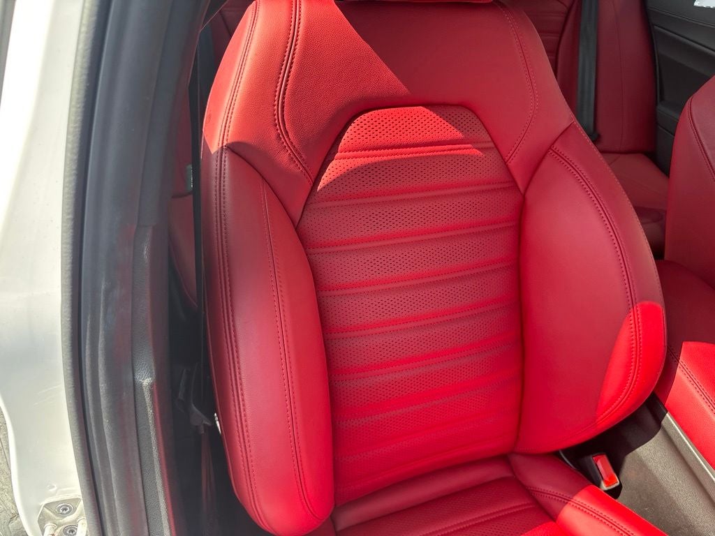 2023 Alfa Romeo Giulia Veloce