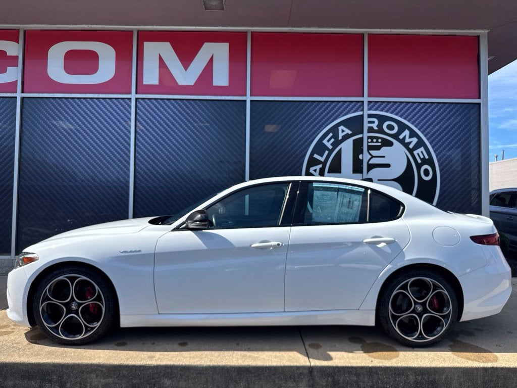 2022 Alfa Romeo Giulia Veloce