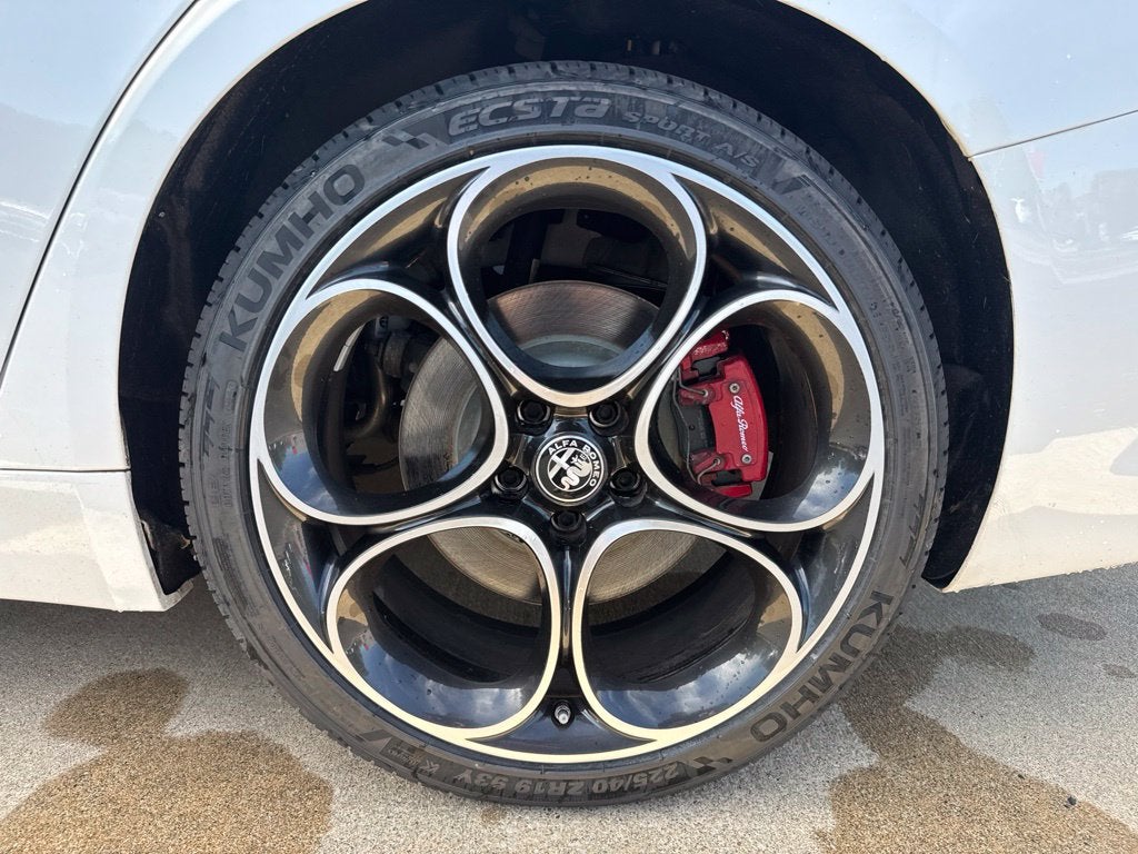 2022 Alfa Romeo Giulia Veloce