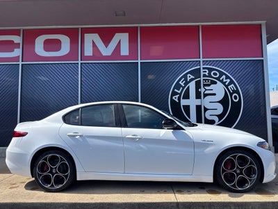 2022 Alfa Romeo Giulia Veloce